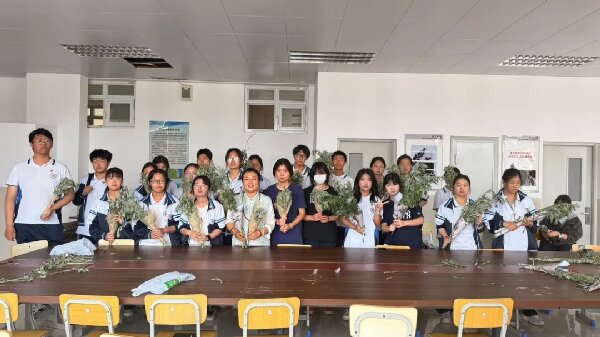 学校艺术设计部以巧手匠心传承传统文化