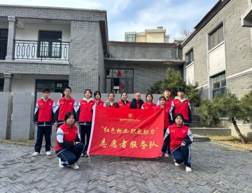 团员进社区 服务展风采